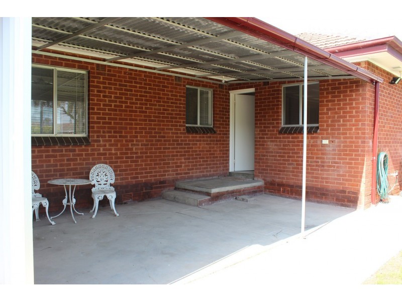 15 Higgins Avenue, Wagga Wagga NSW 2650