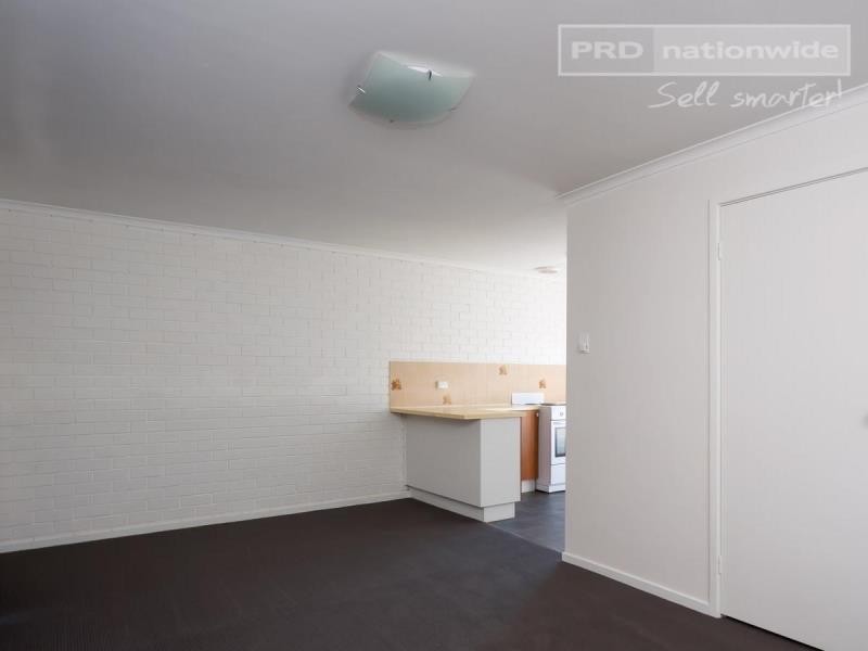 4/16 Bulolo Street, Ashmont NSW 2650