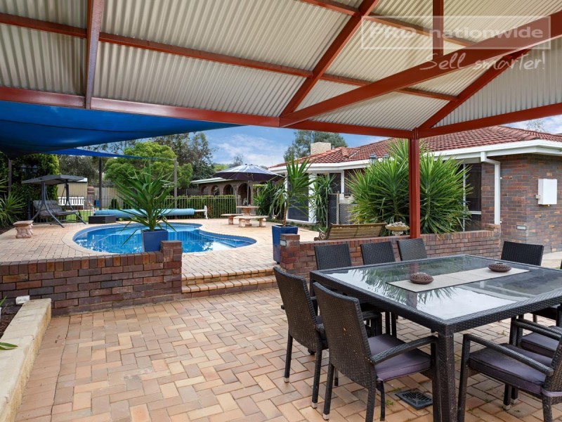 127 Dalkeith Avenue, Lake Albert NSW 2650