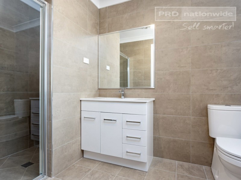 19 Watson Boulevard, Lloyd NSW 2650