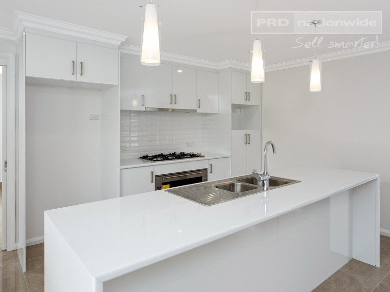 19 Watson Boulevard, Lloyd NSW 2650