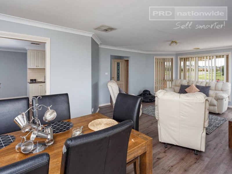 32 Nunkeri Street, Glenfield Park NSW 2650