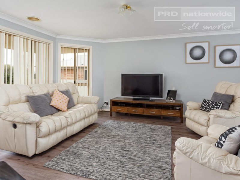 32 Nunkeri Street, Glenfield Park NSW 2650