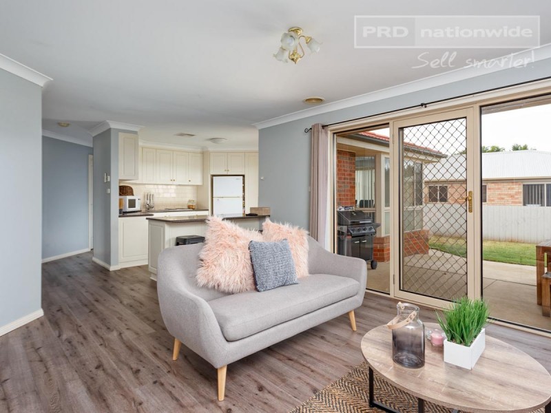 32 Nunkeri Street, Glenfield Park NSW 2650