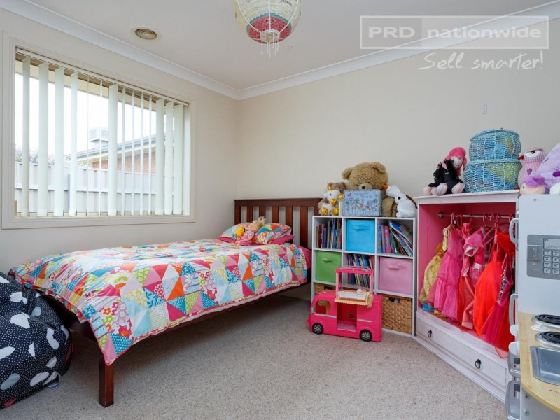 32 Nunkeri Street, Glenfield Park NSW 2650