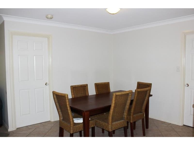 1/10 Kaloona Drive, Bourkelands NSW 2650