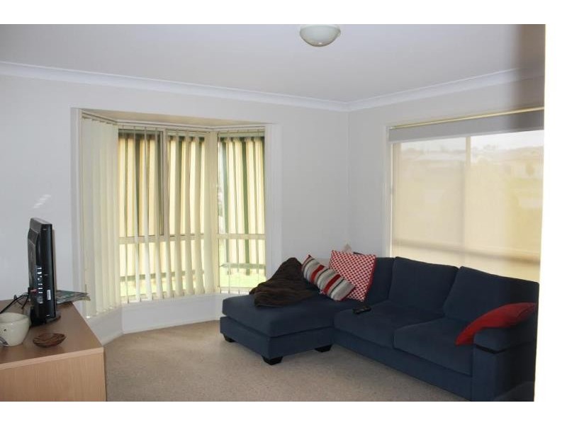 1/10 Kaloona Drive, Bourkelands NSW 2650