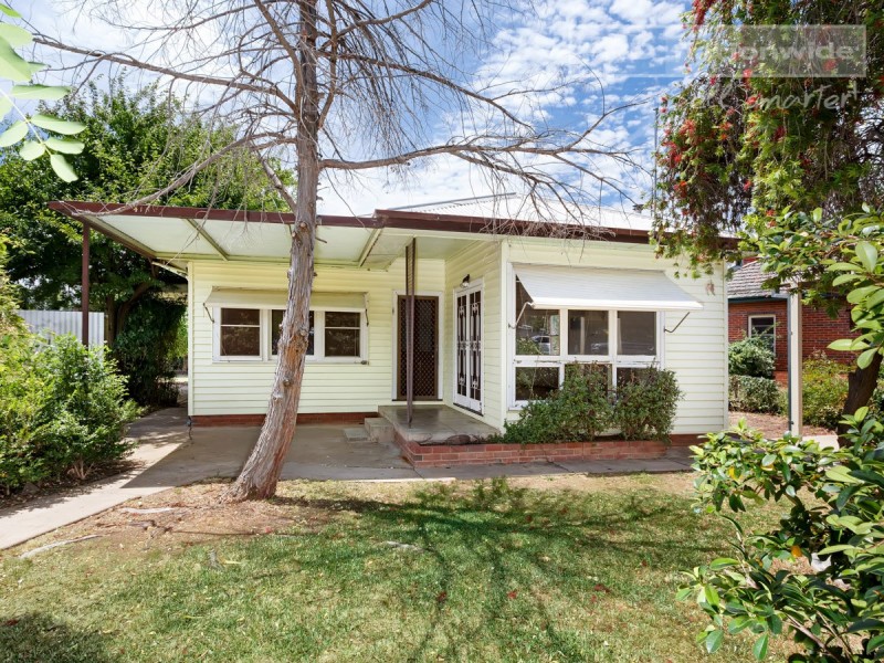 41 Lindsay Street, Turvey Park NSW 2650