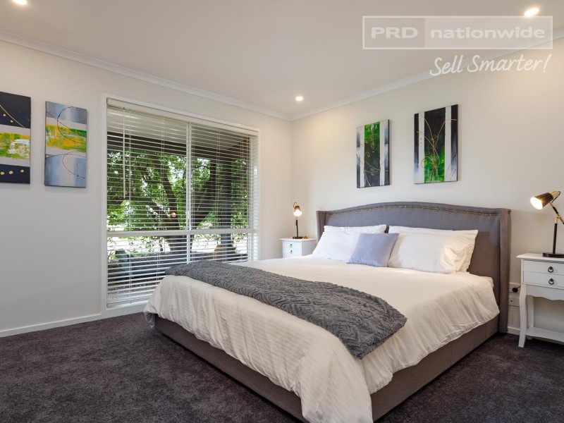 11 Gunyah Place, Glenfield Park NSW 2650