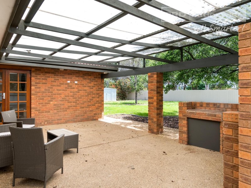 11 Gunyah Place, Glenfield Park NSW 2650