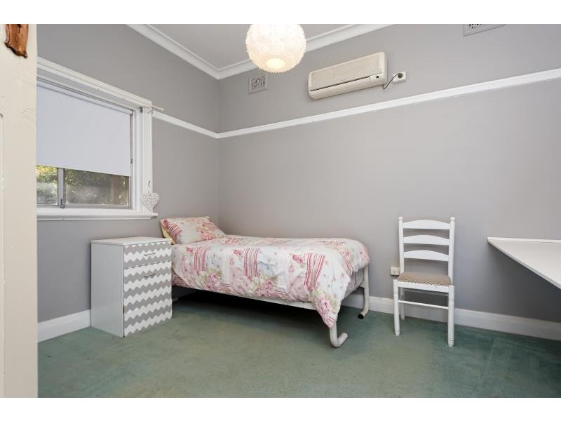 147 Docker Street, Wagga Wagga NSW 2650