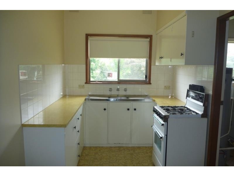 1/10 Henschke Ave, Tolland NSW 2650