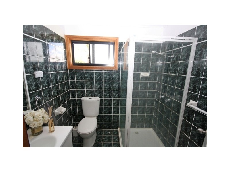 37 Alfred Street, Oura NSW 2650