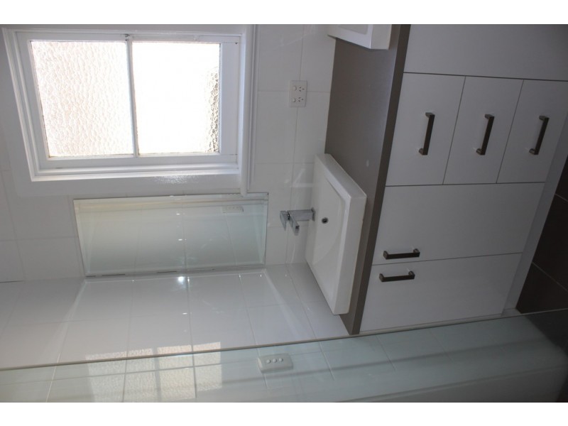 26 Norman Street, Turvey Park NSW 2650 Floorplan