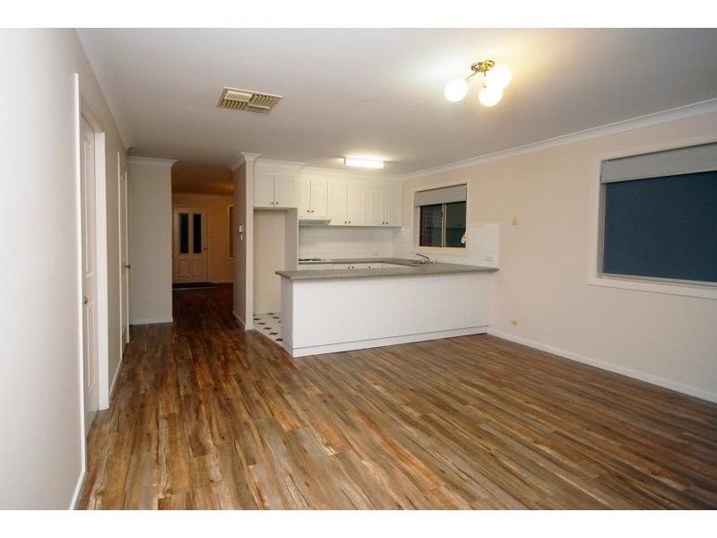 37/11-13 Crampton Street, Wagga Wagga NSW 2650