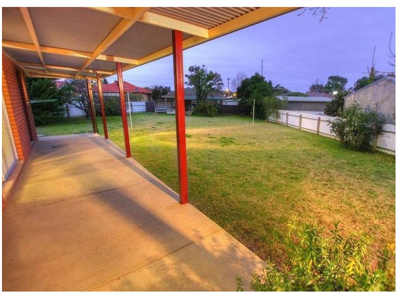 40 Manoora Crescent, Mount Austin NSW 2650