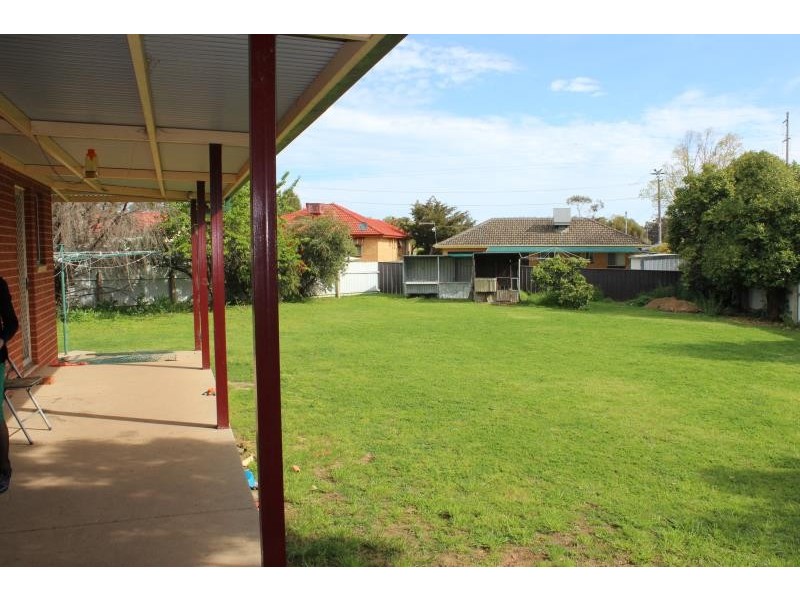 40 Manoora Crescent, Mount Austin NSW 2650