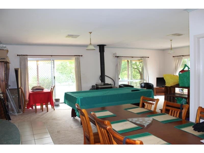 40 Manoora Crescent, Mount Austin NSW 2650