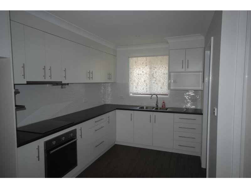 3/19A Coleman Street, Turvey Park NSW 2650