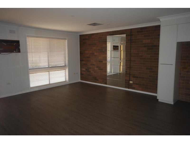 3/19A Coleman Street, Turvey Park NSW 2650