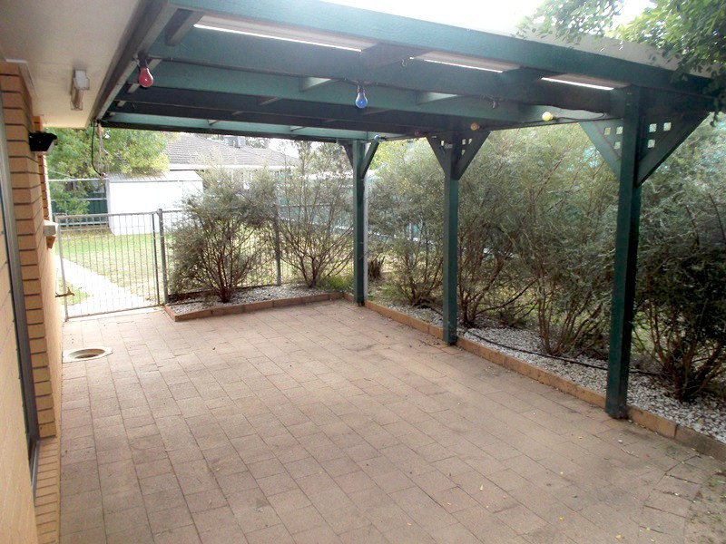 60 Undurra Drive, Glenfield Park NSW 2650