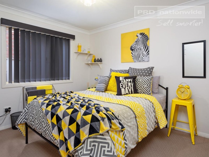 4 Delvin Place, Kooringal NSW 2650