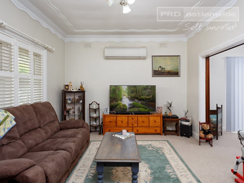 2 Rhoda Avenue, Wagga Wagga NSW 2650