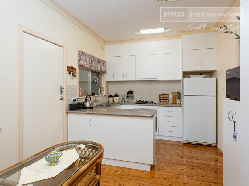 1 Beltana Avenue, Mount Austin NSW 2650