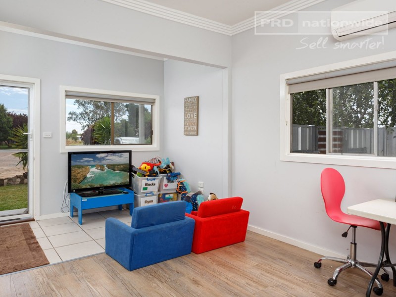 1 Hurst Street, North Wagga Wagga NSW 2650