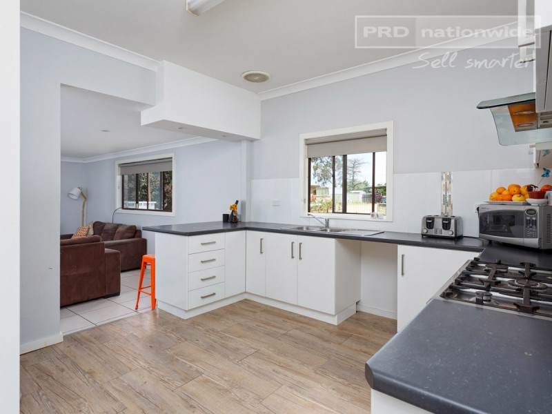 1 Hurst Street, North Wagga Wagga NSW 2650