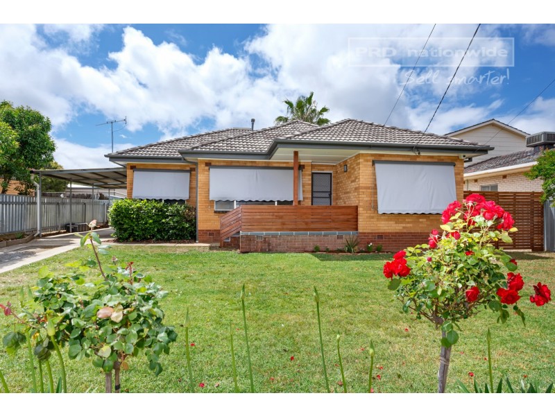 25 Nixon Crescent, Tolland NSW 2650