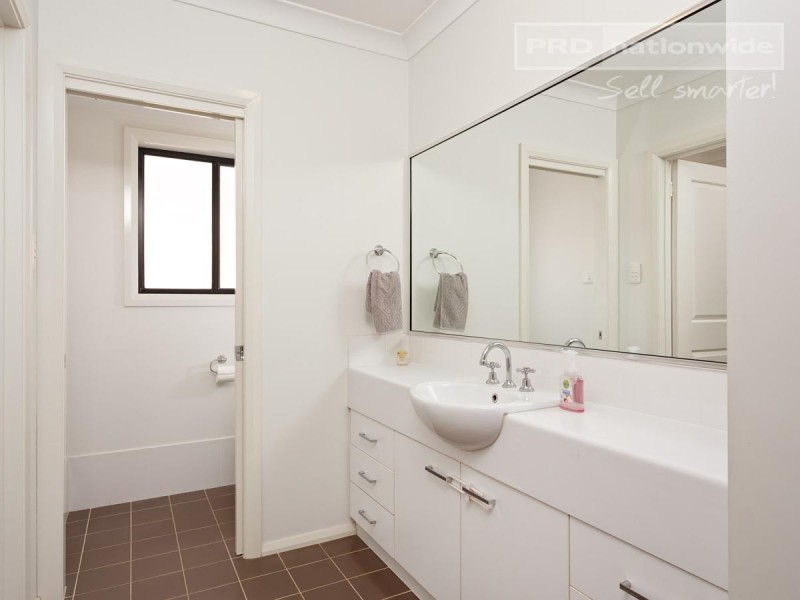 68 Stirling Boulevard, Tatton NSW 2650