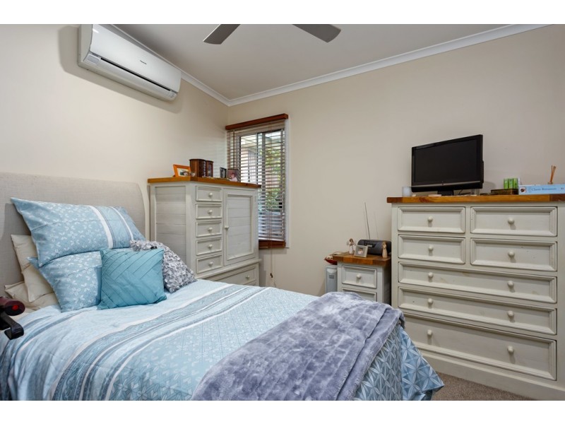 18 Dalkeith Avenue, Lake Albert NSW 2650