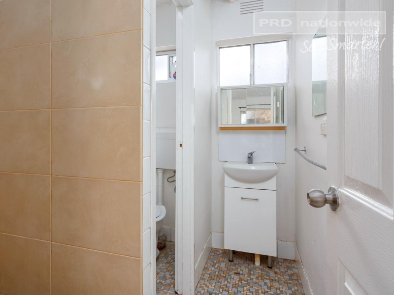 5/187 Lake Albert Road, Kooringal NSW 2650