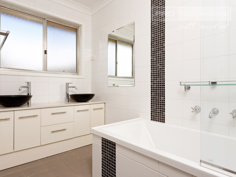 31 Walana Crescent, Kooringal NSW 2650