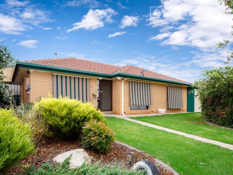 57 Truscott Drive, Ashmont NSW 2650