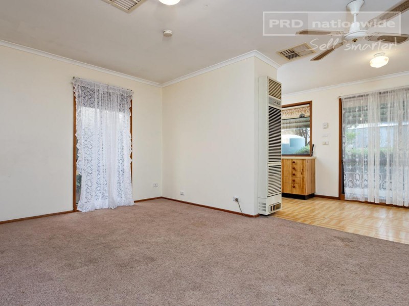 57 Truscott Drive, Ashmont NSW 2650