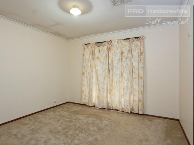 57 Truscott Drive, Ashmont NSW 2650