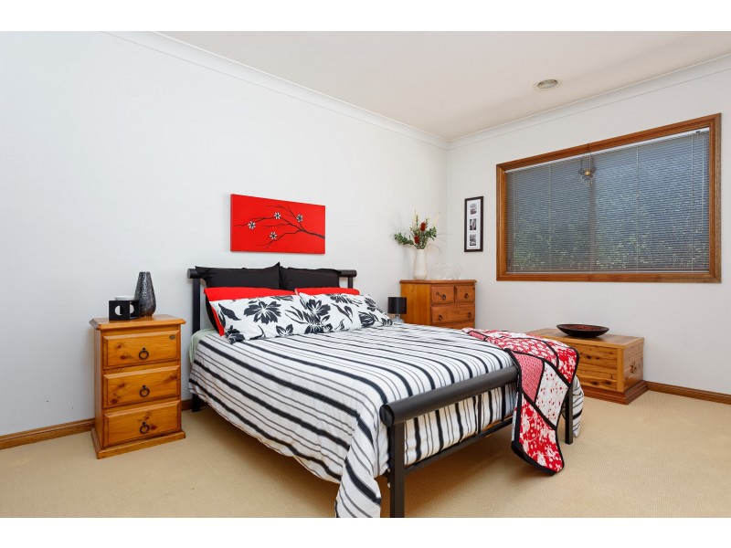 19 Atherton Crescent, Tatton NSW 2650