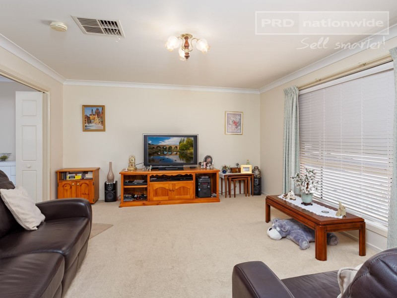 39 Overdale Drive, Bourkelands NSW 2650
