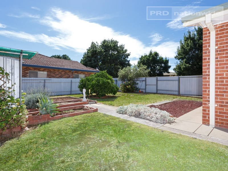 39 Overdale Drive, Bourkelands NSW 2650