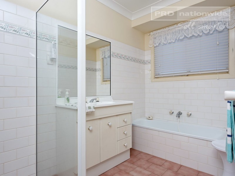 39 Overdale Drive, Bourkelands NSW 2650