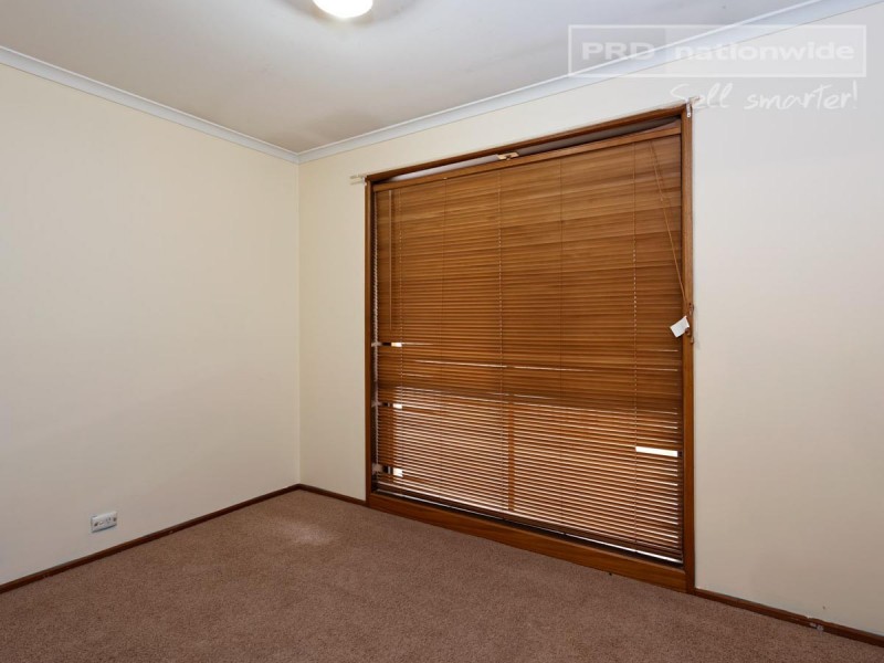 57 Truscott Drive, Ashmont NSW 2650