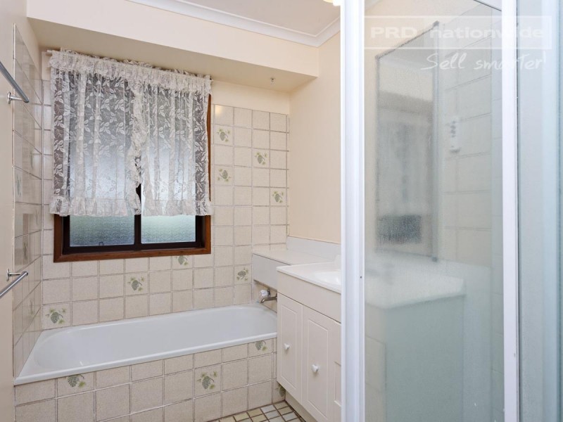 57 Truscott Drive, Ashmont NSW 2650