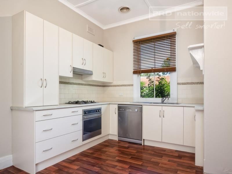 30 Darlow Street, Wagga Wagga NSW 2650