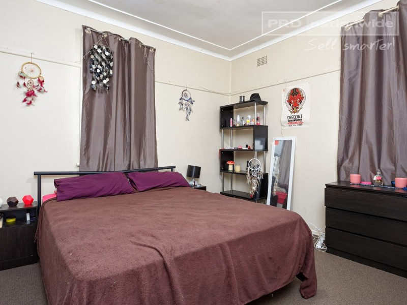 22 Northcott Parade, Mount Austin NSW 2650