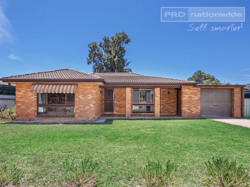57 Adjin Street, Mount Austin NSW 2650