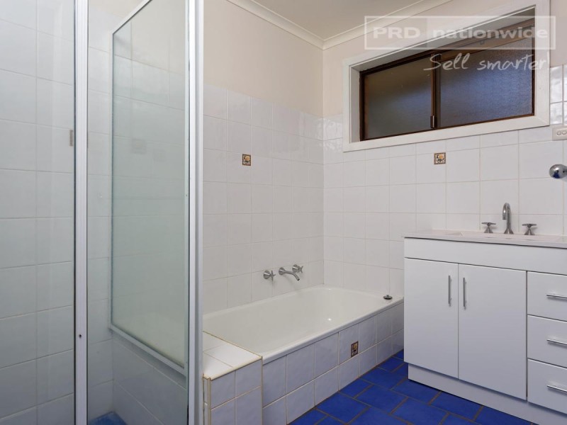 57 Adjin Street, Mount Austin NSW 2650