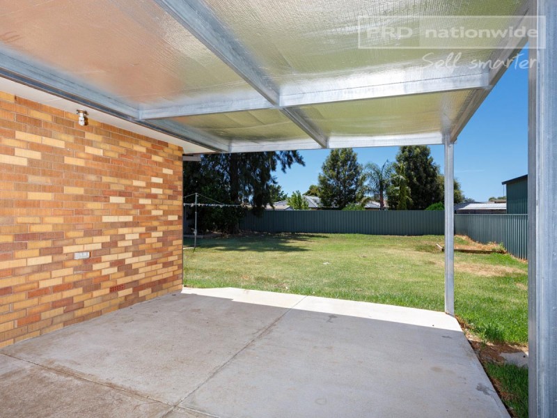 57 Adjin Street, Mount Austin NSW 2650