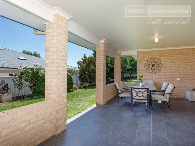 7 Balala Crescent, Bourkelands NSW 2650